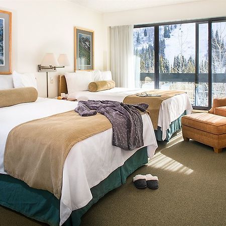 The Inn Sandy Bagian luar foto