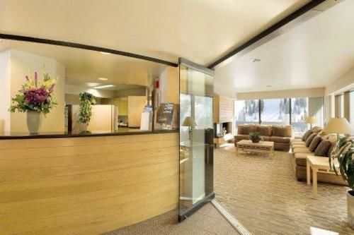 The Inn Sandy Bagian luar foto